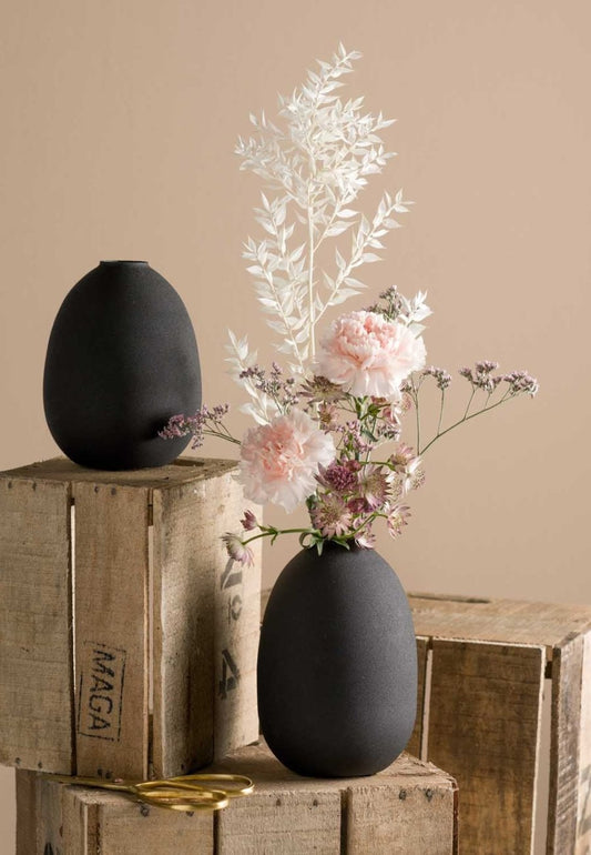 Vas 19 cm metall svart