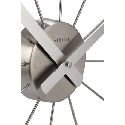 Plug Inn Väggklocka 58 cm Silver