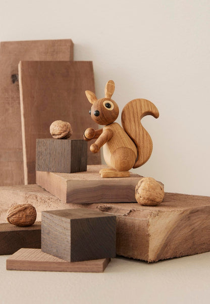 Hazel Ekorre Trädekoration 11,5 cm Ek